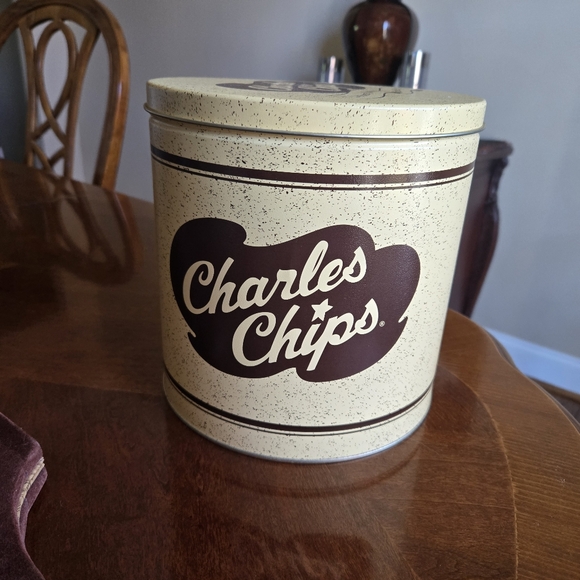 VINTAGE CHARLES CHIPS TIN 8X8 🥫 - Picture 3 of 4